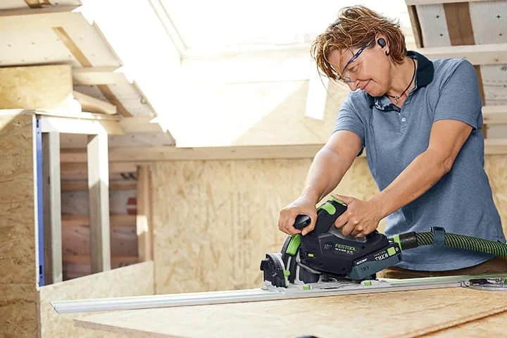 Iegremdējamais ripzāģis ar akumulatoru TSC 55 KS